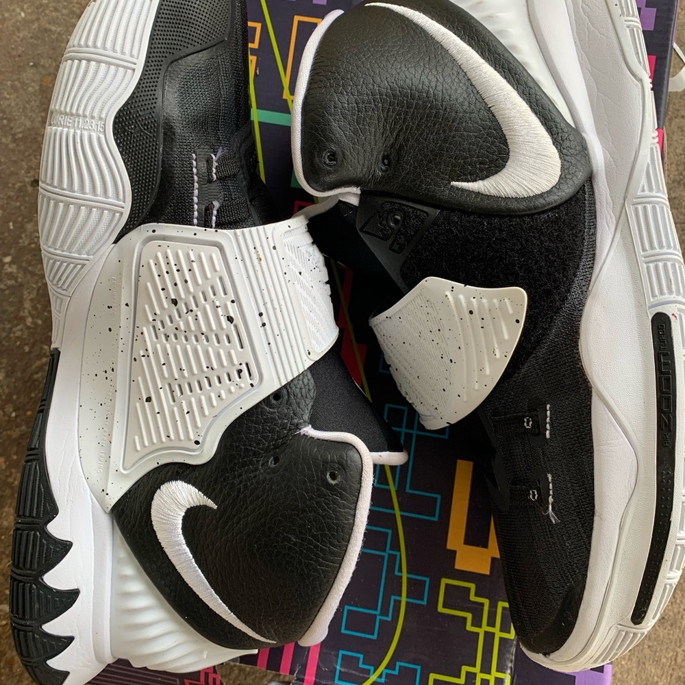 Nike Kyrie Irving Men’s 13